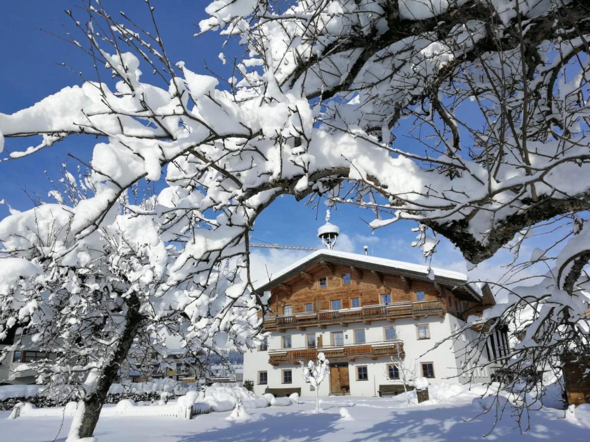 Ferienwohnung Huberhof Oberndorf in Tirol Exterior foto